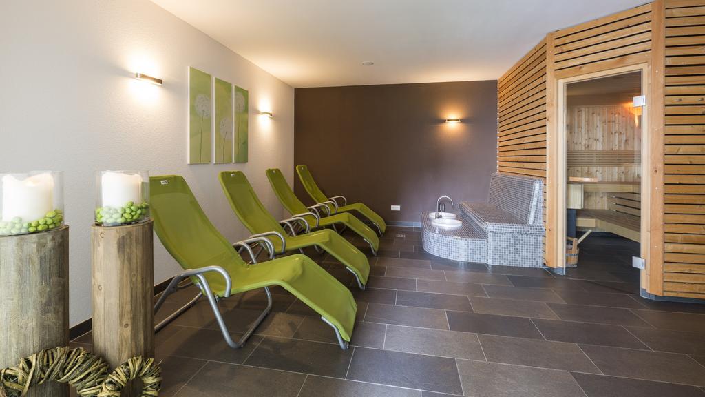 Pension Lavida Fiss Exterior photo